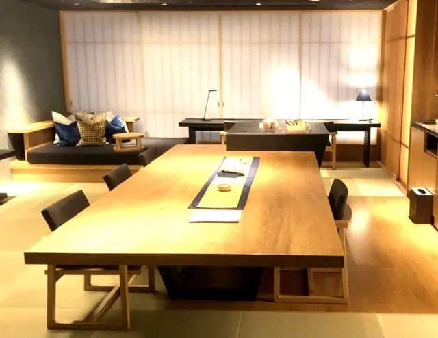 お茶の間ラウンジ