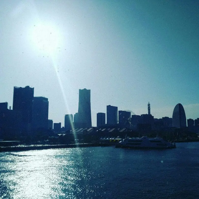 短か丈 + ワイドパンツでロングワンピ風の画像_4