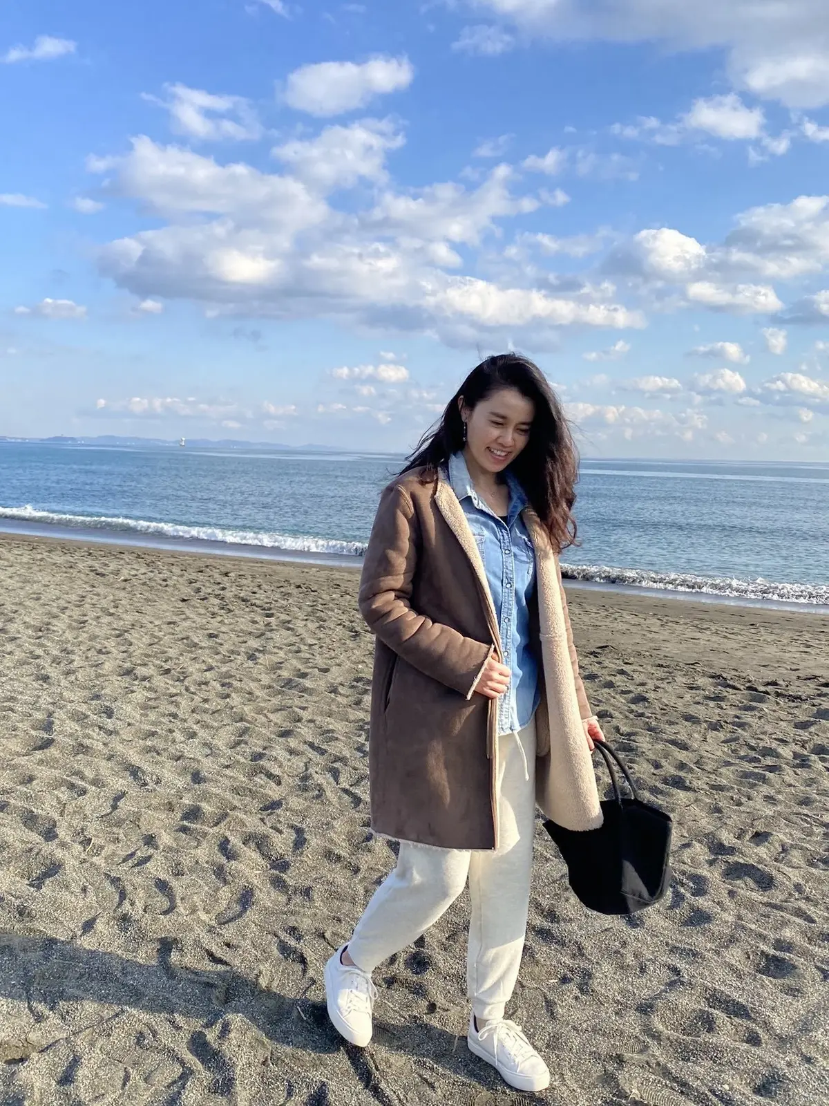 初挑戦！ニットパンツコーデ♡オフホワイトの画像_3