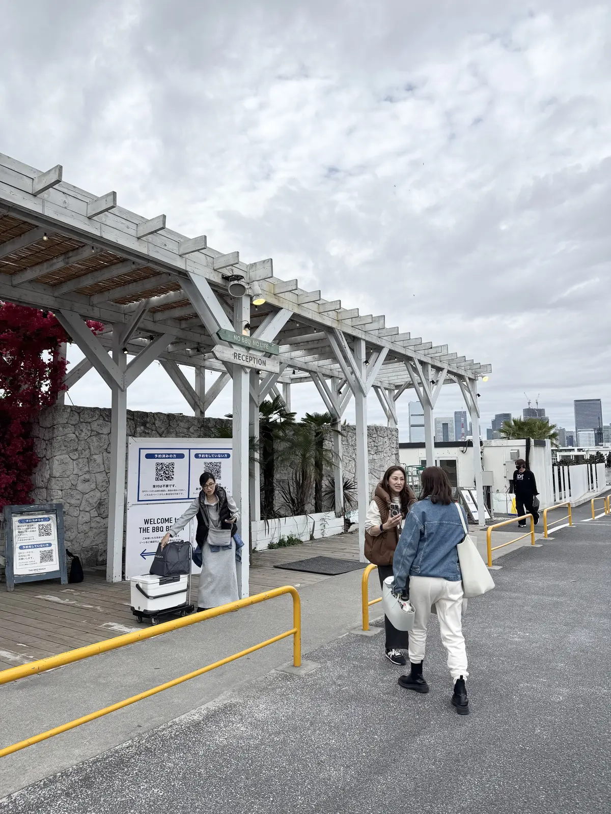 友人たちと『THE BBQ BEACH』の画像_2