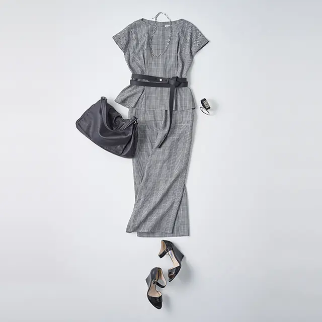 ＜セットで着るなら＞ ベルトをプラスしてほっそり。 お仕事にもOKなセットアップ