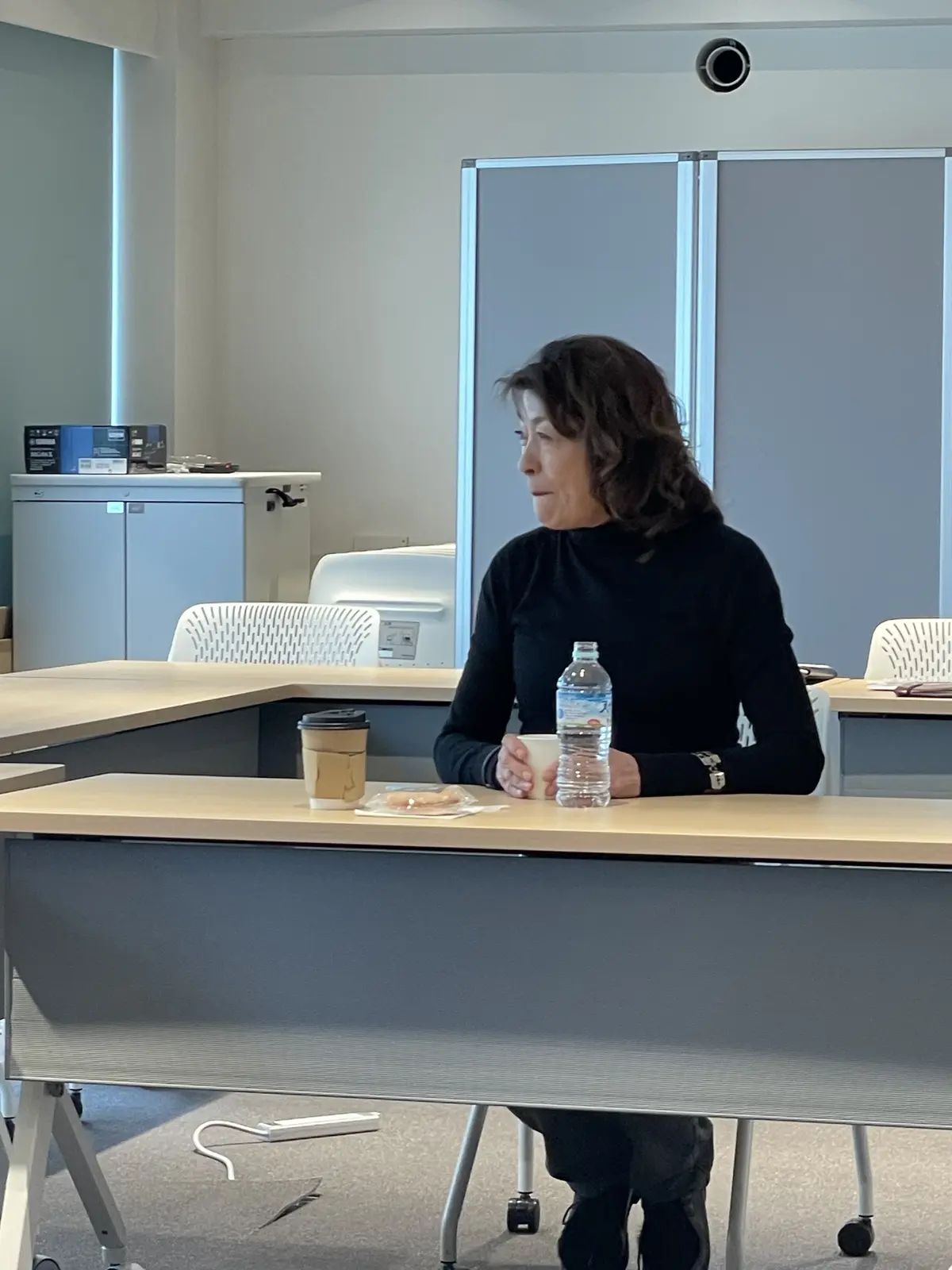 館内、早稲田、早稲田大学、早稲田大学 国際文学館、村上春樹ギャラリー、グレーブーツ、銅版画作家、山本容子、作品展、懇談会、早稲田ドーナツ、橙子猫、ORANGE CAT、講義室、山本容子さん