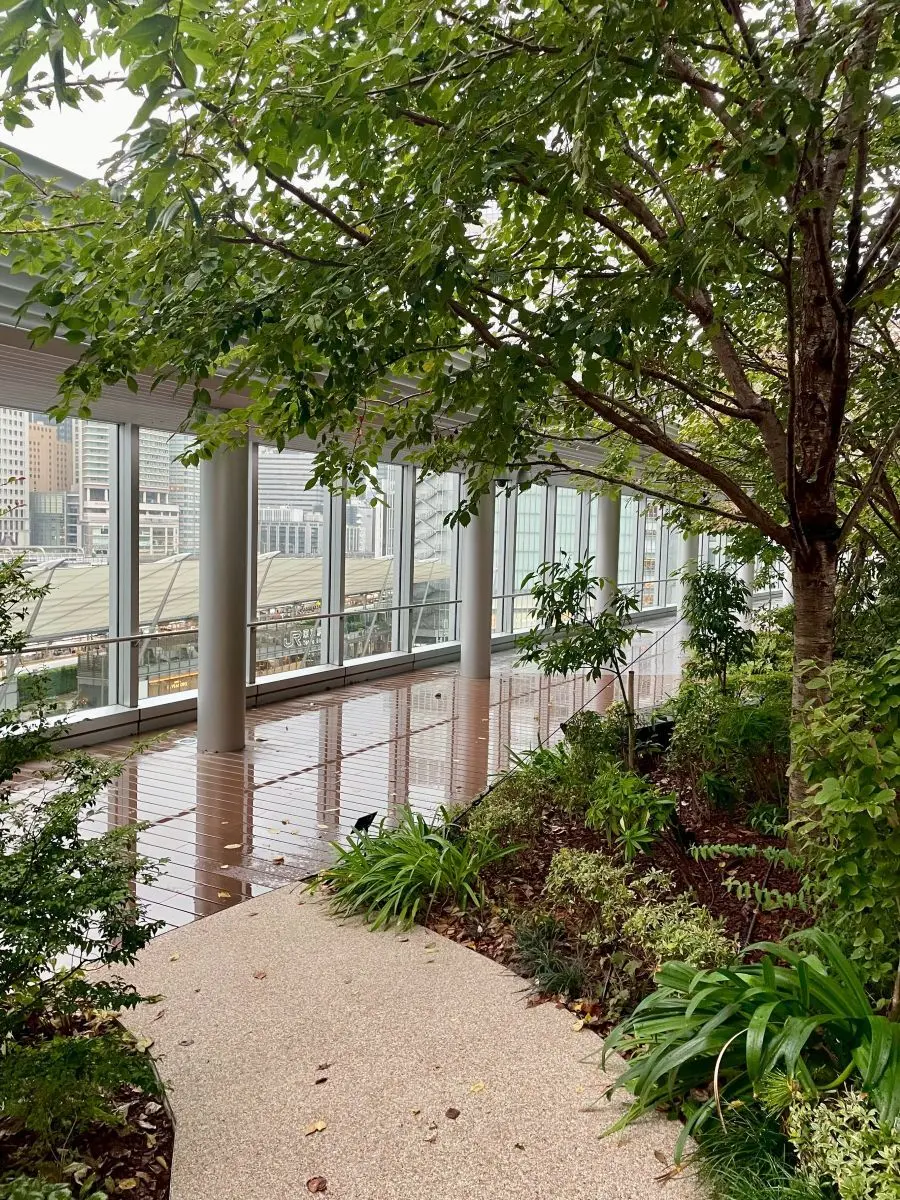 ミッドタウン八重洲のテラス