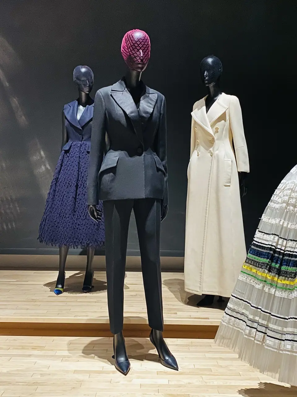 ディオール展 ラフ・シモンズの展示②