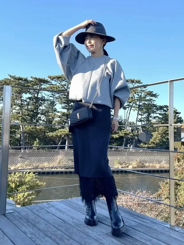 華組　スカートコーデ
