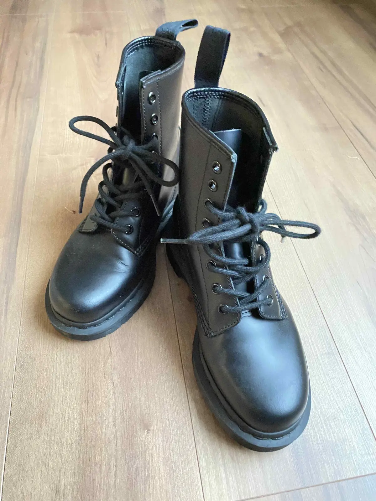 ショートブーツ。Dr.Martinの大人の画像_3