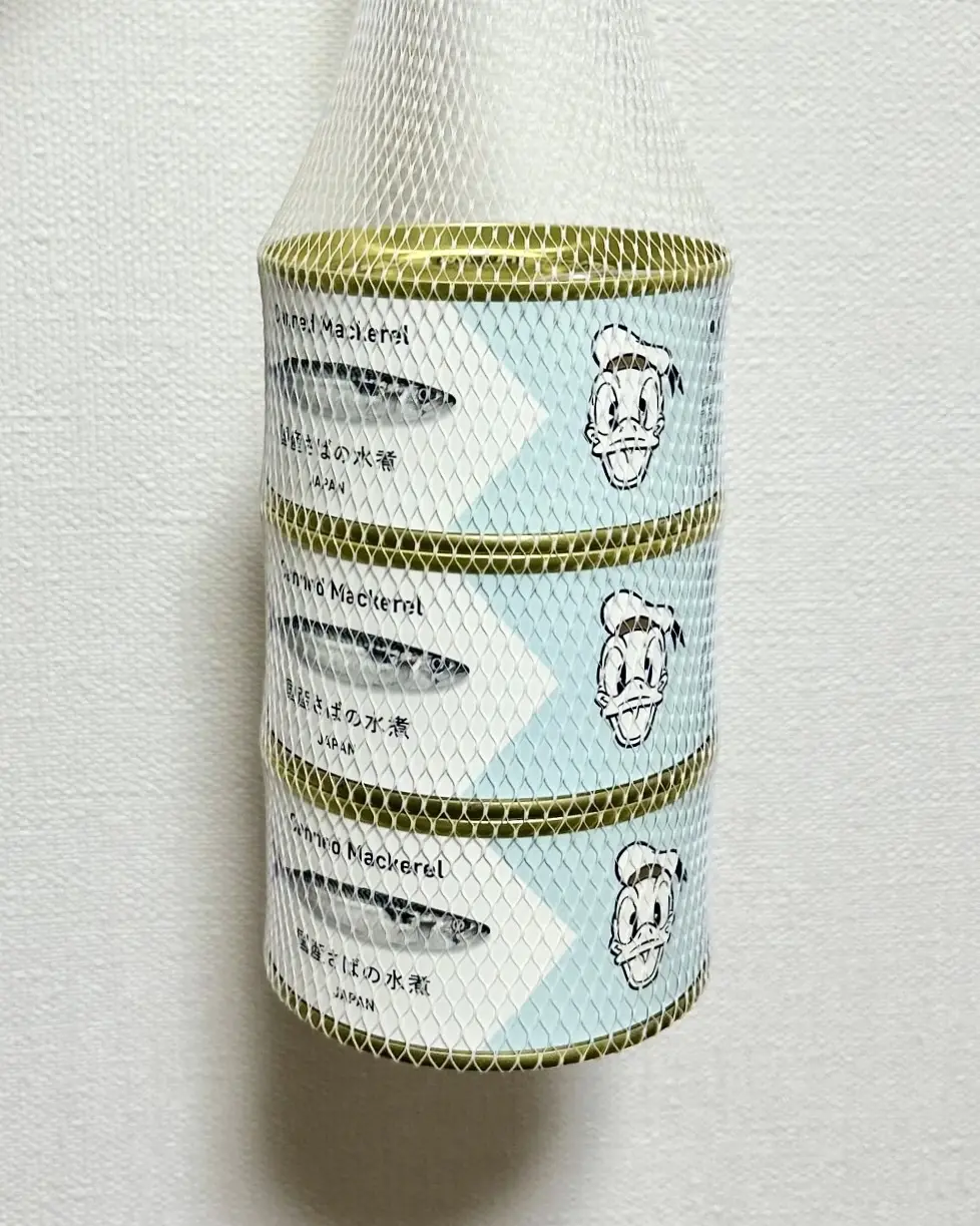 ドナルドダック柄のサバ缶