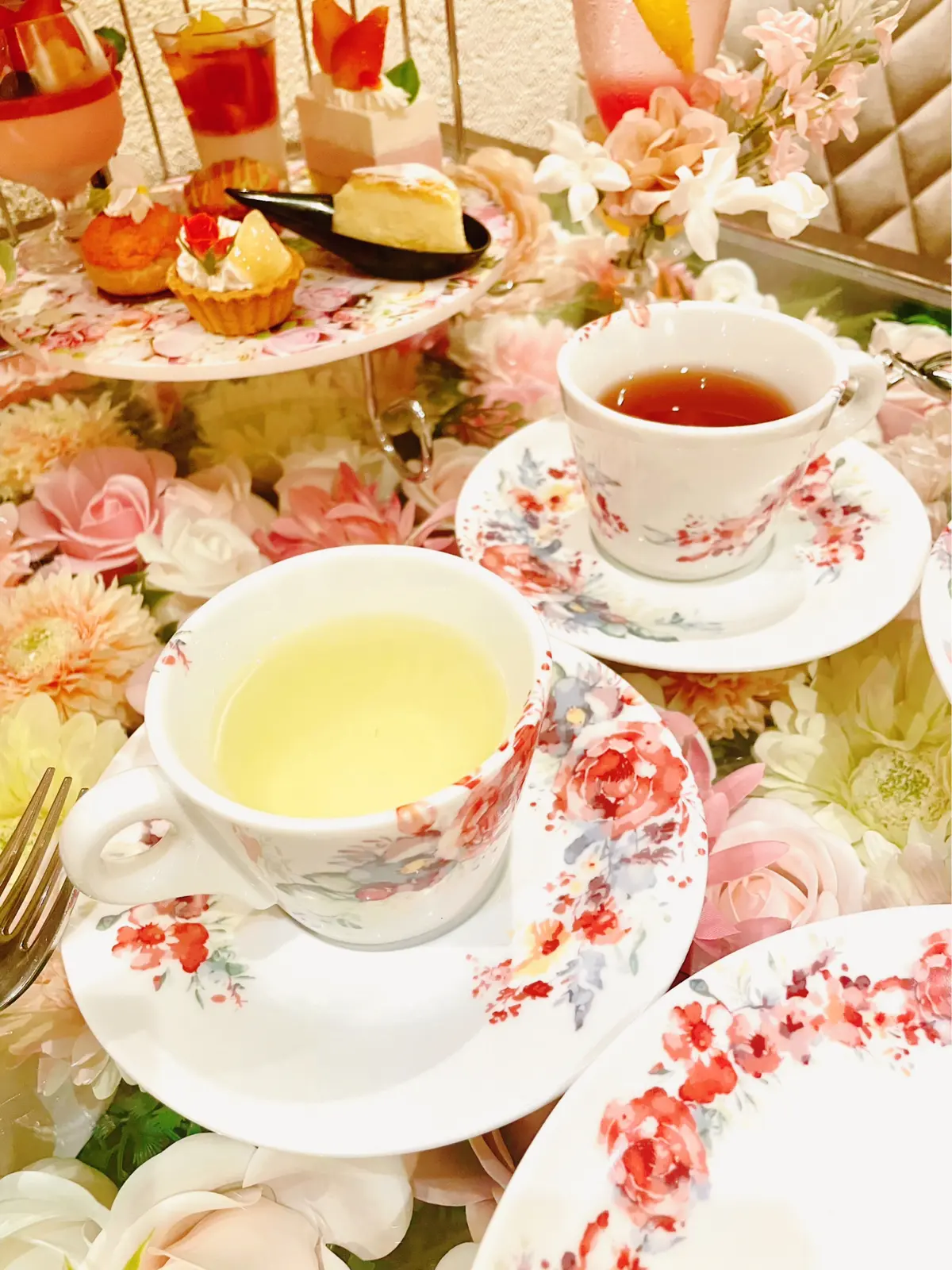 Afternoon Flower Lounge Tea Bloomy 銀座店、Tea Bloomy 銀座店、 アフタヌーンティー フラワーラウンジ ティーブルーミー、アフタヌーンティー、お花のアフタヌーンティー、アジアンフラワー、アジアンフラワーアフタヌーンティー、 、アジアン、アジアンテイスト、アジアンインテリア、お花のテーブル、コーヒー、カフェラテ、可愛いカップ、お花のカップ、可愛いカップ&ソーサー、コーヒーカップセット、飲み放題、フリードリンク、ドリンクブュッフェ、花柄カップセット、お花のカップセット、お花のカップ、花柄カップ、花柄カップ&ソーサー、選べるカップ、紅茶、アールグレイ、ハーブティー、アールグレイティー、