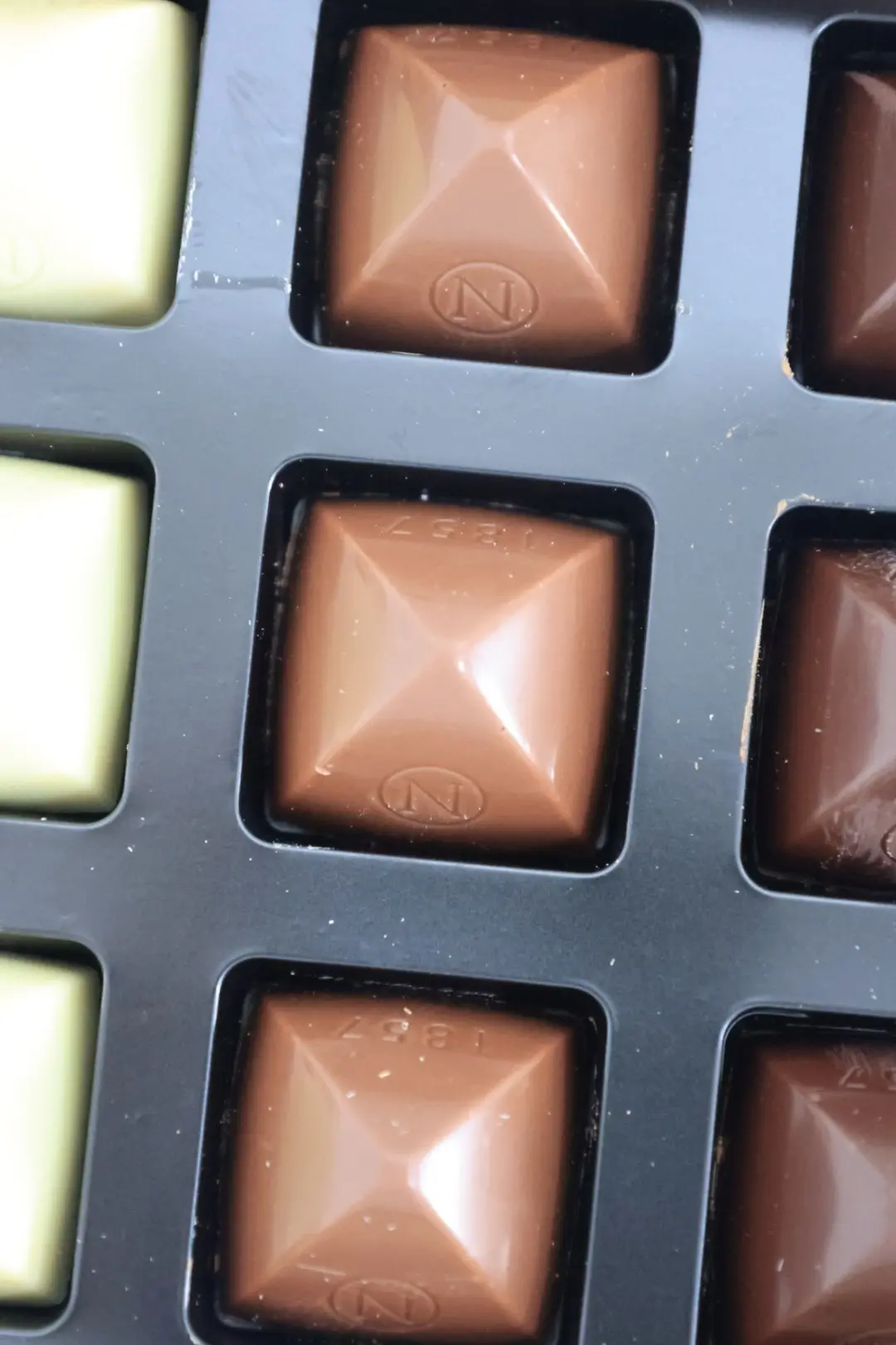 NEUHAUS    ノイハウス　　ベルギー　チョコレート