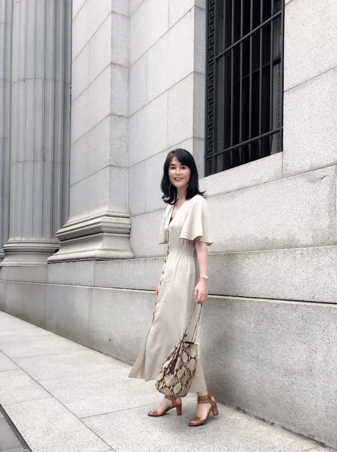 ZARAのフロントボタンワンピースの画像_5