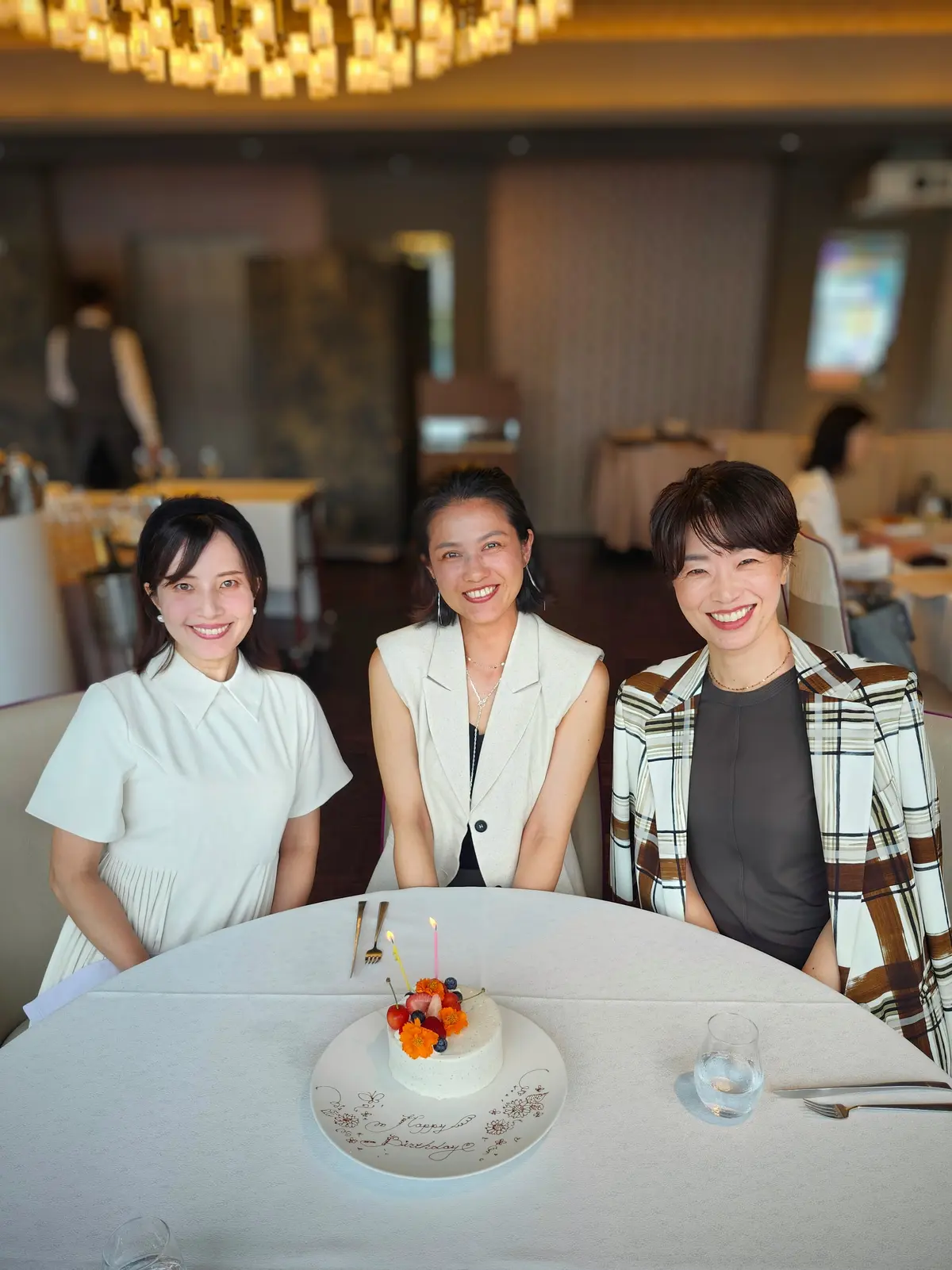 銀座ランチ、フレンチ、お誕生日会、バースデーケーキ、THE GRAND 47、40代ファッション、GINZA SIX、ギンザシックス