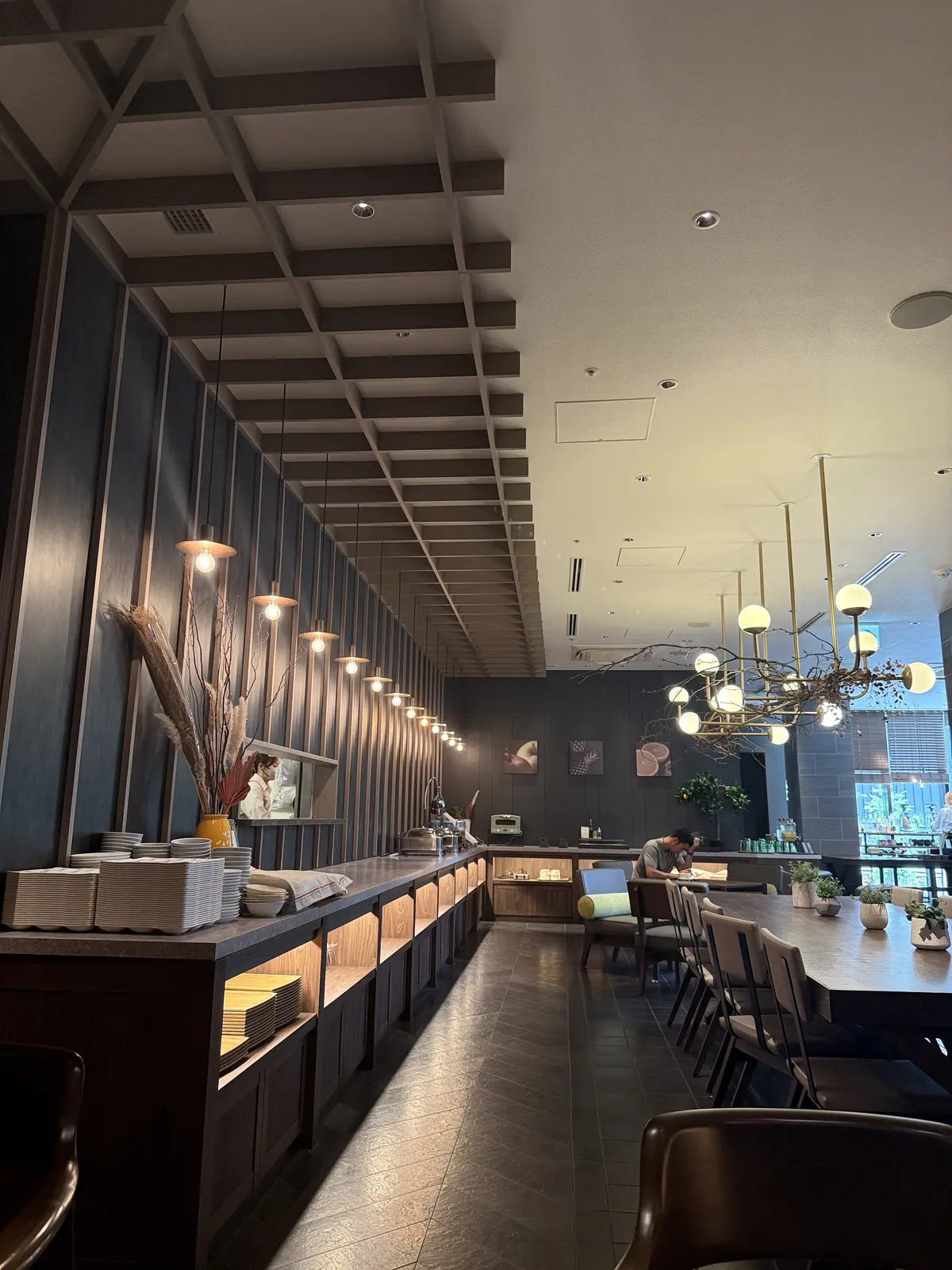 ゆっくり過ごせるカフェ　大阪・難波のGRIDSプレミアムホテル内にあるカフェ   「7days FRUITS CAFE by ALLY’S」