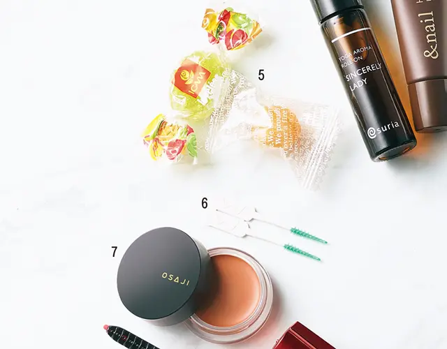 坪田あさみさんのポーチの中身2