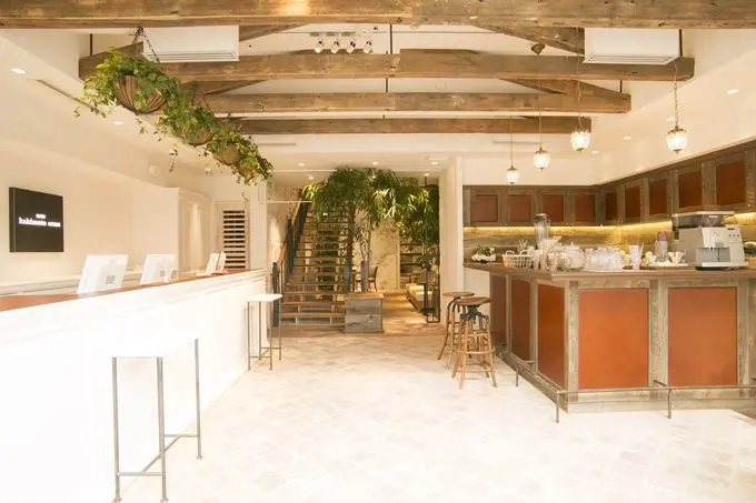 kakimoto arms AOYAMA 店内