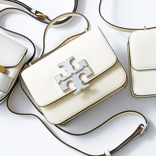 バッグ￥126,700／トリー バーチ ジャパン（トリー バーチ）