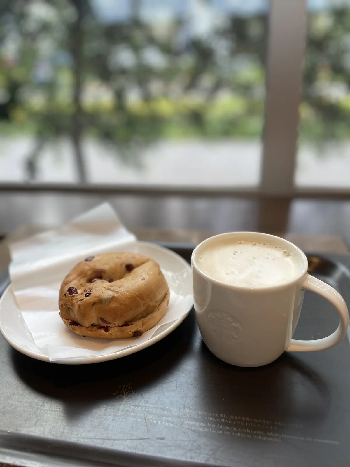 ユニクロ×ZARAに絶妙ラインのホワイトの画像_4