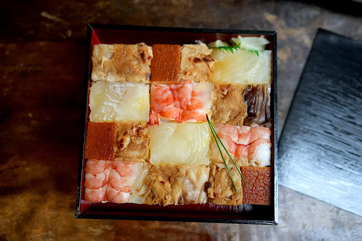 祇園いづ重/上箱寿司（持ち帰り）