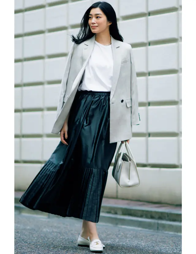 ADORE（アドーア）のスカート