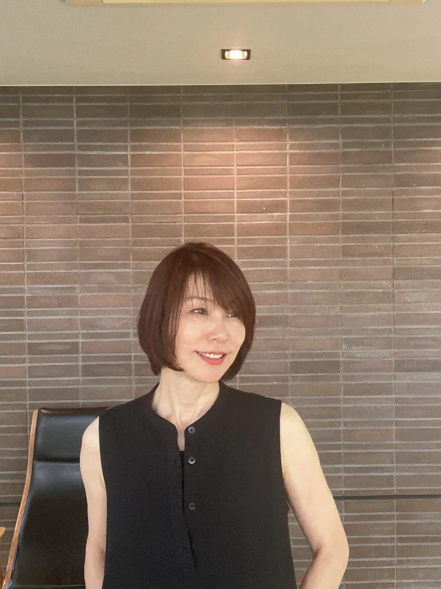ショートボブ　ボブ　短すぎないショート　短すぎないショートボブ 50代ヘアスタイル　eclat  jマダム ブログ