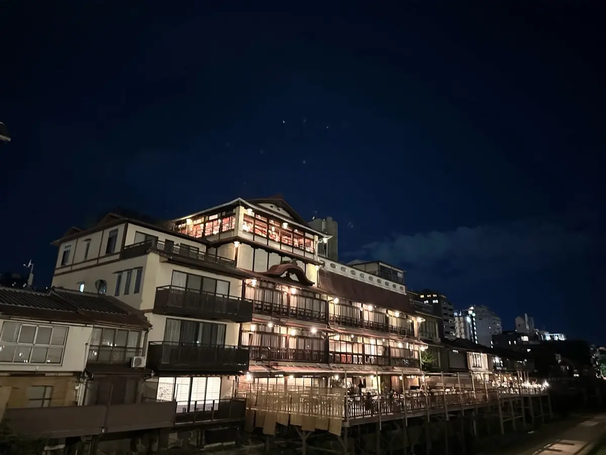 ルアン　京都　鴨川　リゾート