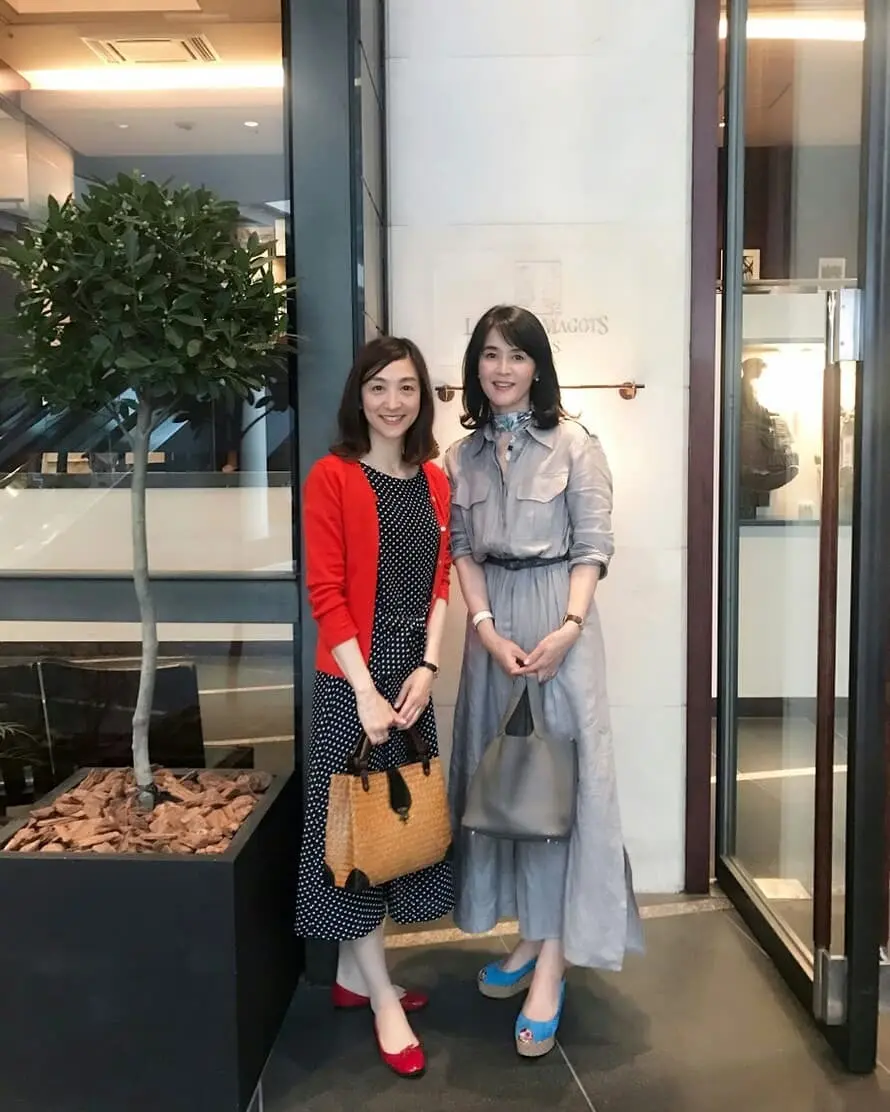 ドット柄ワンピースで美術館への画像_2