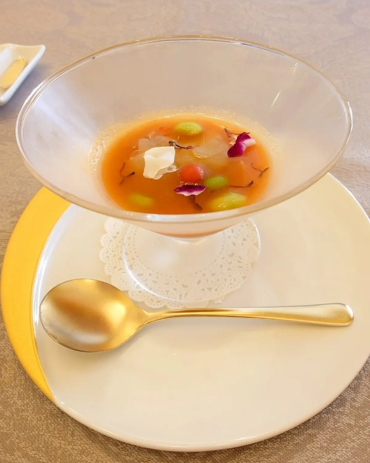 湖畔の洋館　かたくらシルクホテル