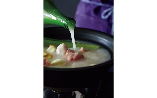 骨つき鶏もも肉とにごり酒の鍋２