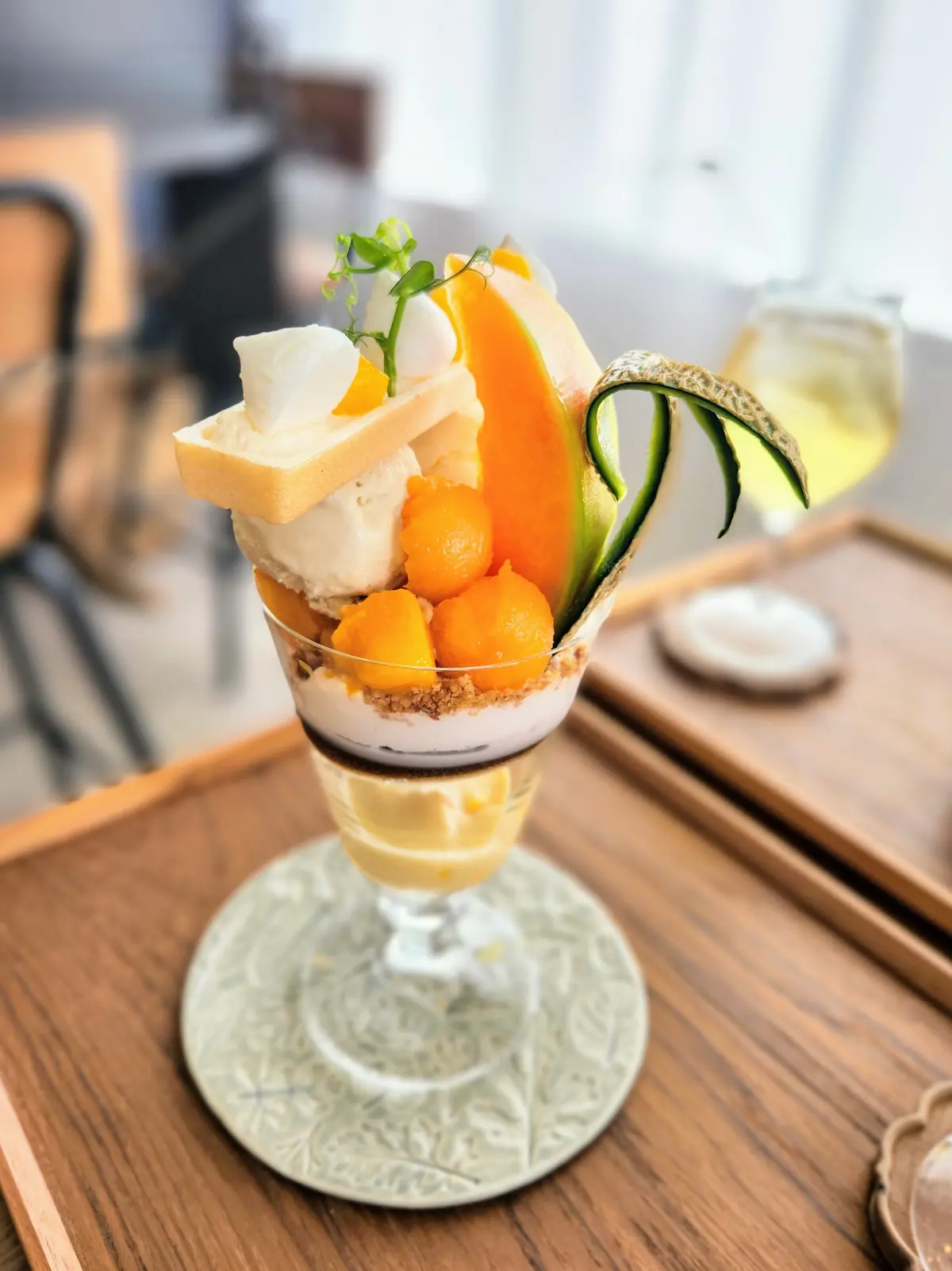 金木犀茶店、パフェ、メロンパフェ、季節のパフェ、薬膳パフェ、西荻窪カフェ、40代ファッション、西荻窪ランチ、海南チキンライス