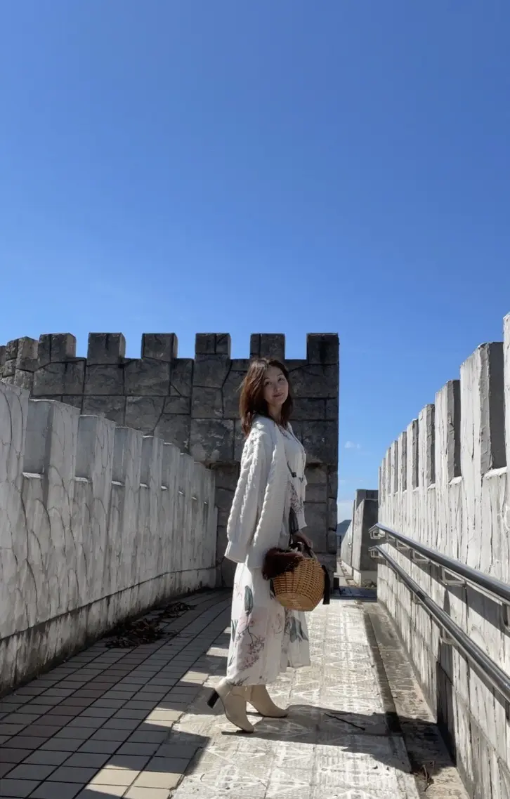 甘さ控えめドラマチックフラワープリントワの画像_4