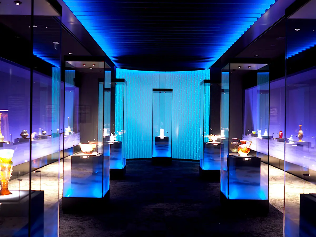 展示室１ ガレの社　アールヌーヴォー