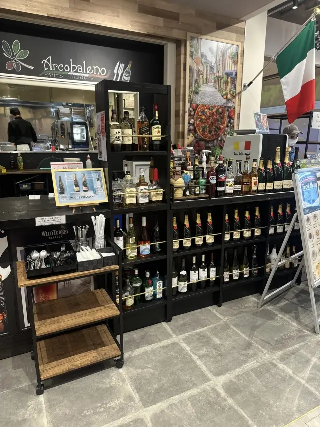 素敵な方とのランチ会はキレイめコーデ。の画像_4