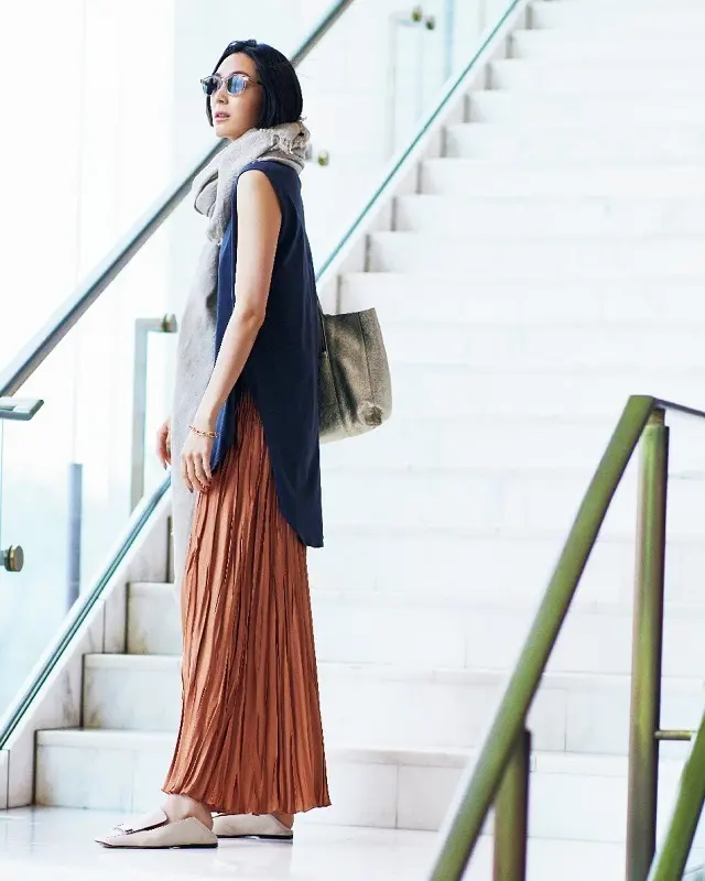 薄艶スカート　目線を上げる小物を投入して軽やかに