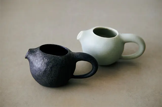 岩田 圭介「手つき豆片口」 各￥6,600