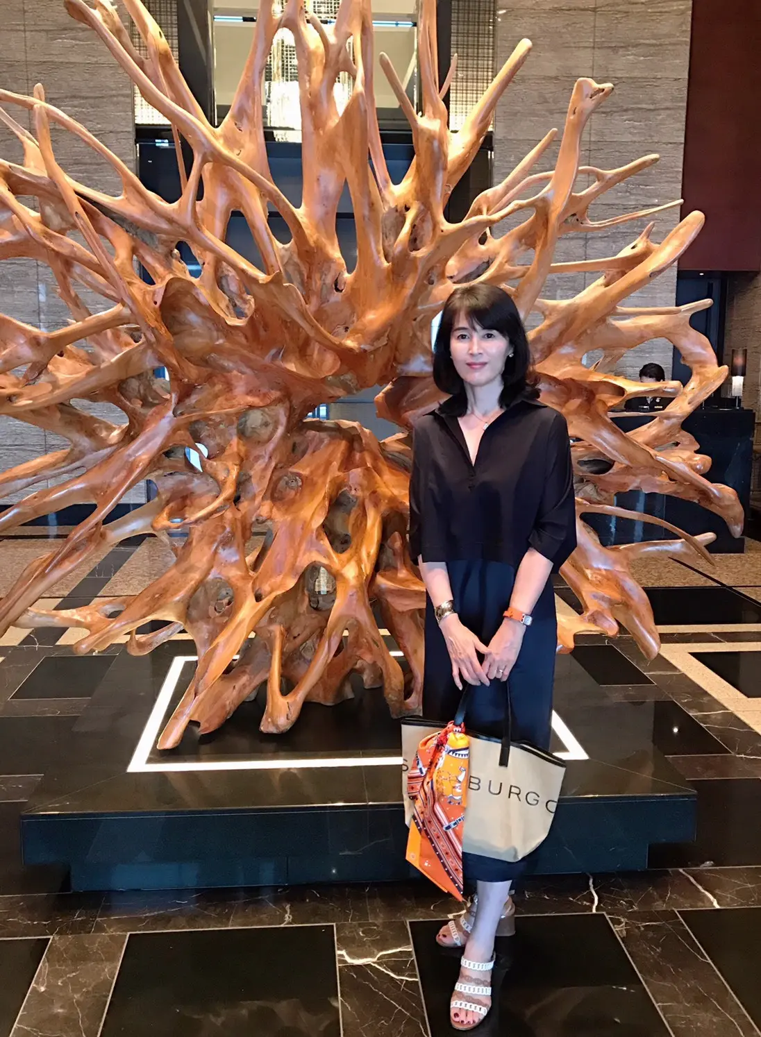 ネイビーのセットアップの画像_2