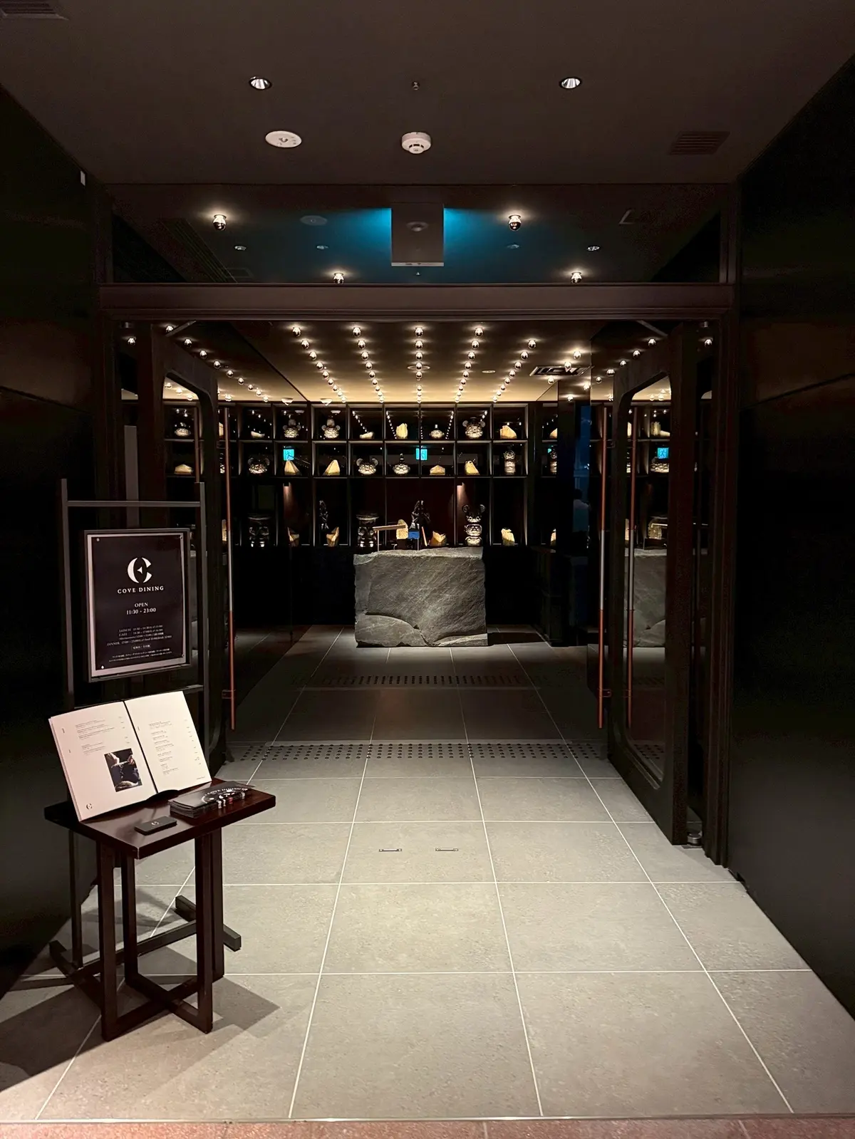 大阪　淀屋橋　ランドマーク　淀屋橋ステーションワン　30階　夜景　COVE DINING　カジュアルフレンチ　大阪ディナー　梅田ディナー　誕生日ディナー　ランドマーク　NewOpen