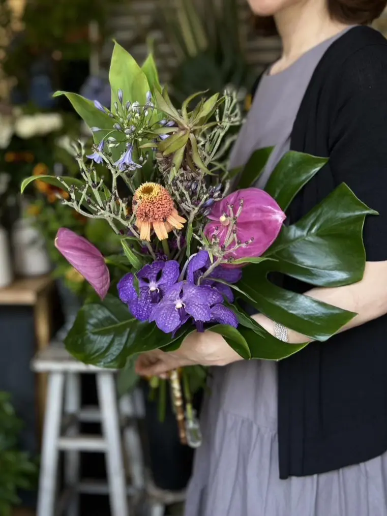 夏はやっぱり〝トロピカル〟なブーケでの画像_10