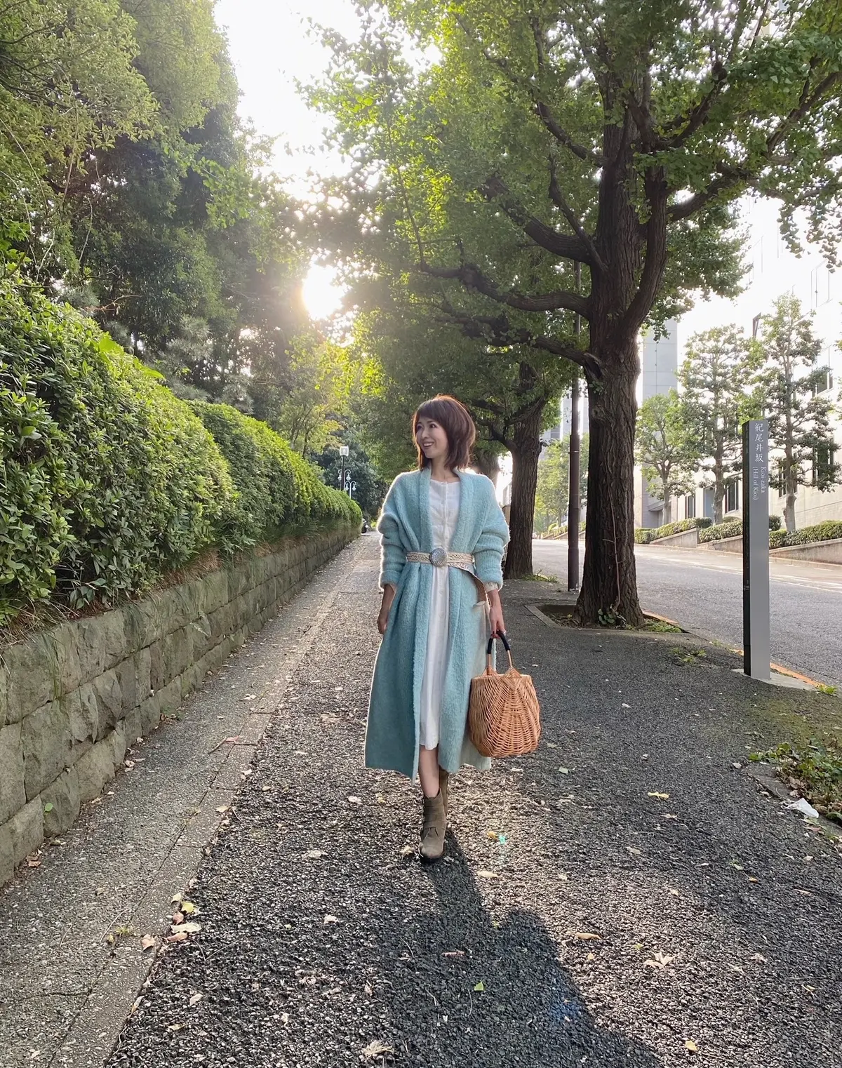 ニットカーデ×ペタンコショートブーツコーの画像_5