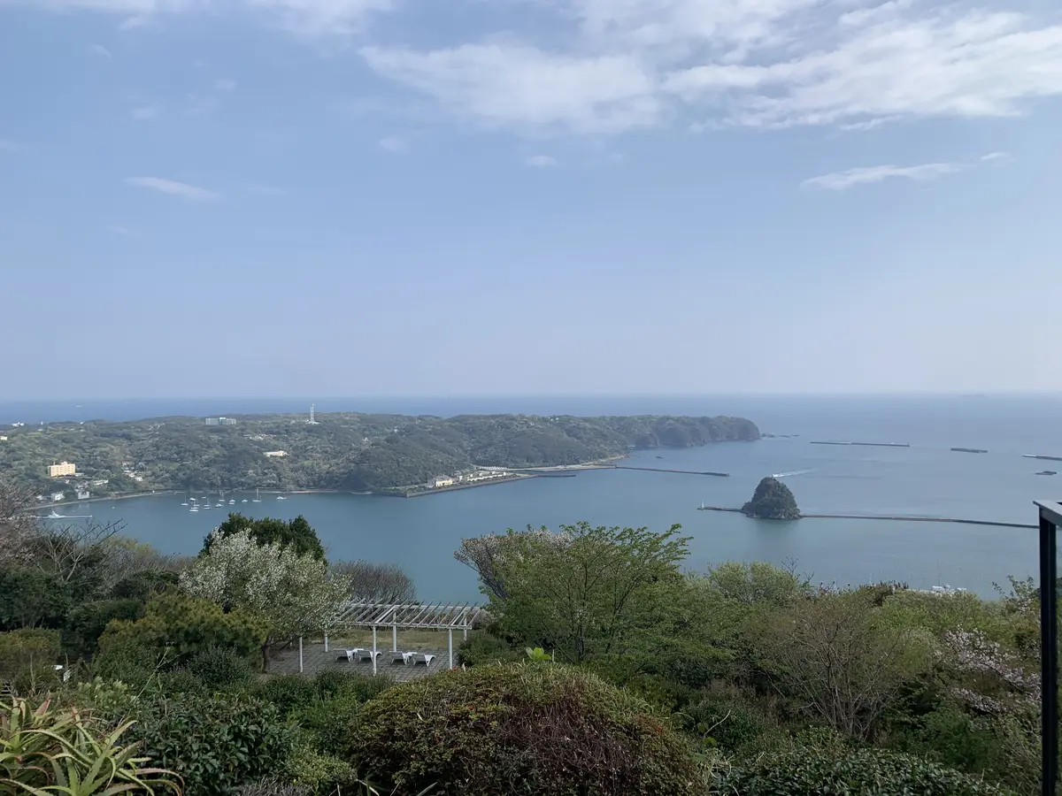 寝姿山展望台から下田港を望む絶景