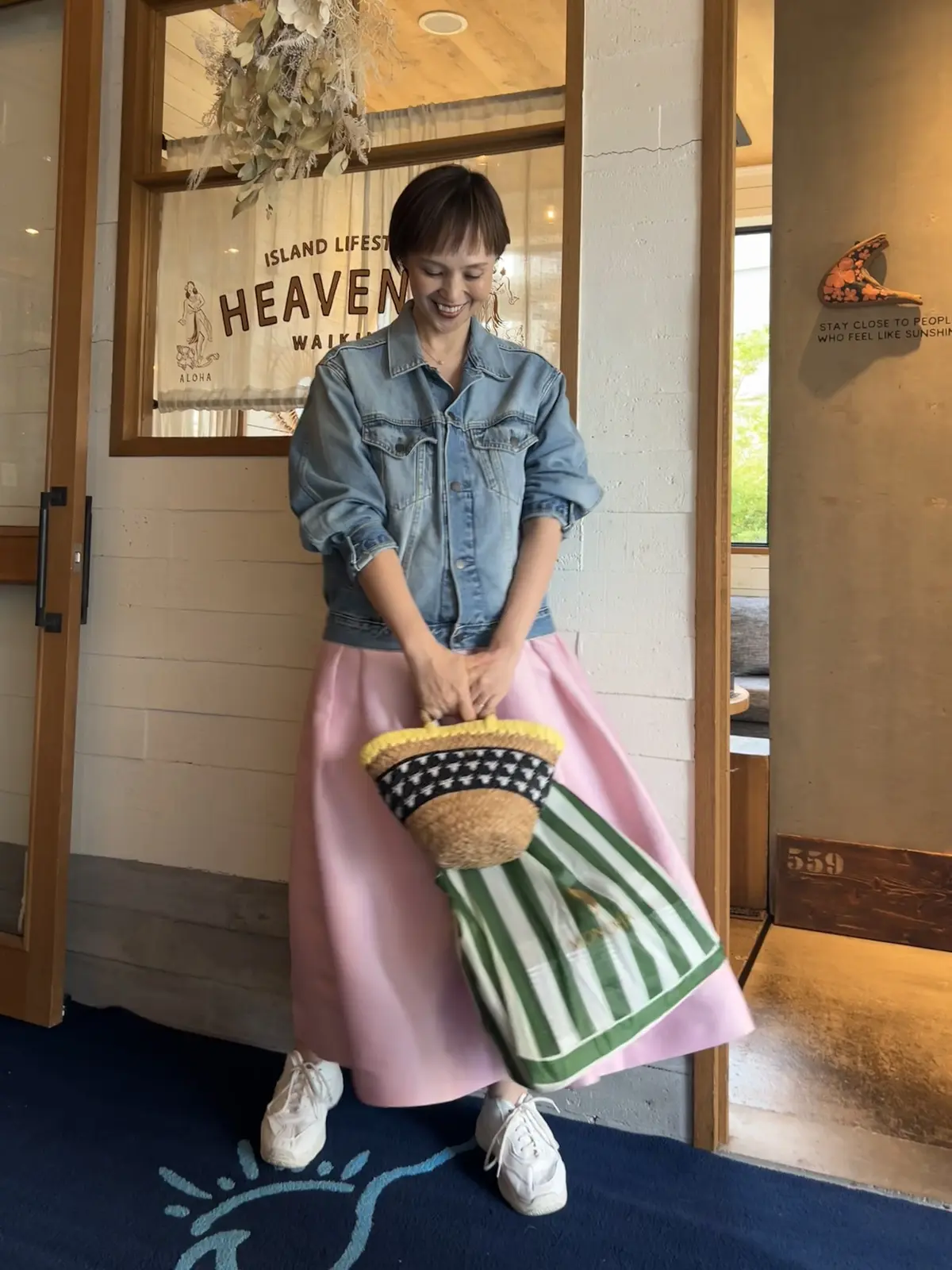 HEAVENLY代官山　GUgジャン Gジャンコーデ　スカートコーデ　カゴバック　エコバッグ　GUコーデ　スニーカーコーデ