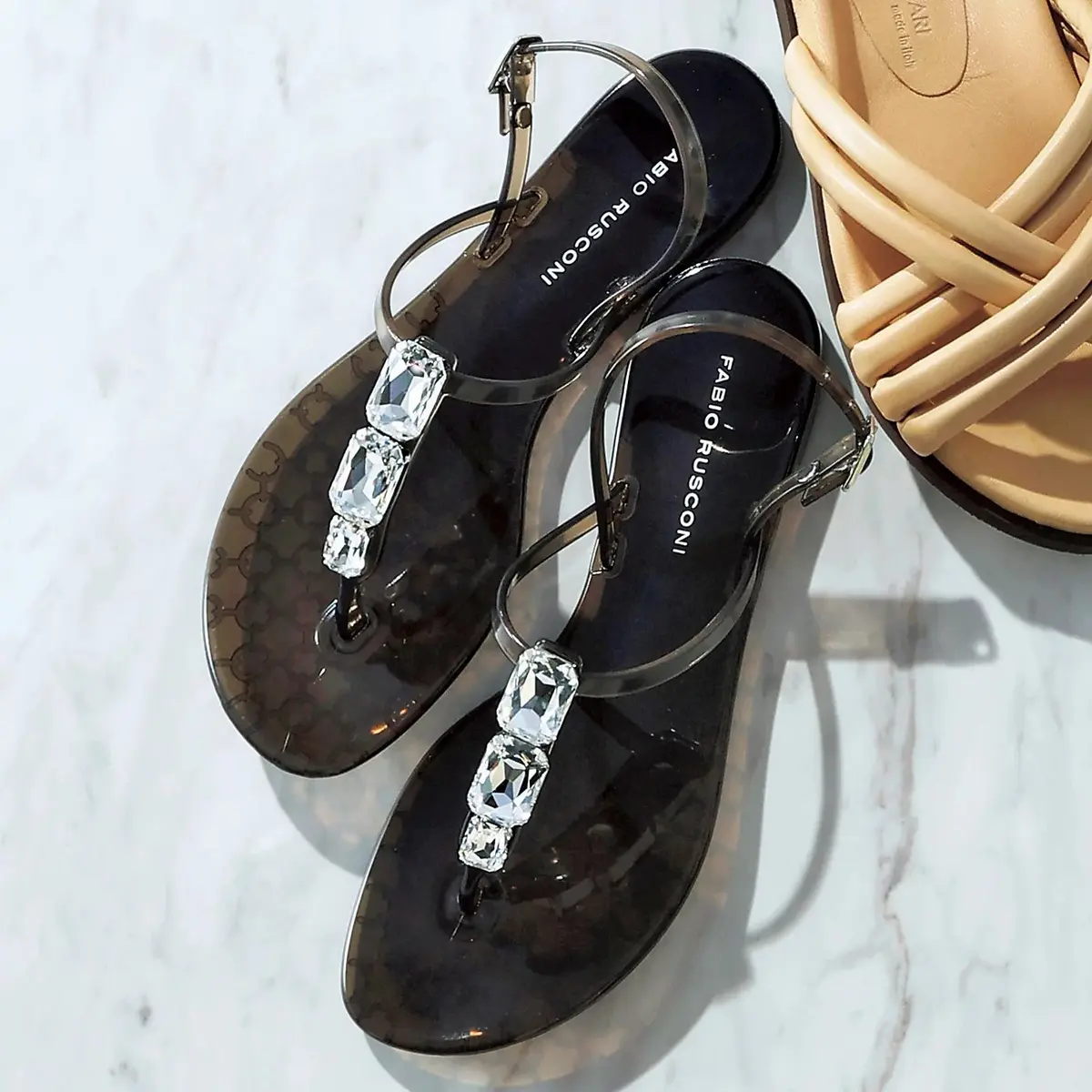 カジュアル派におすすめ！最旬サンダルコレの画像_4