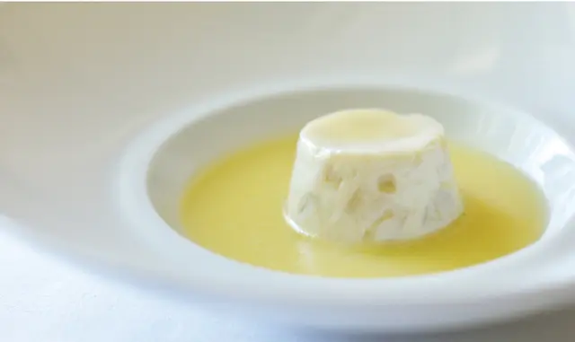 帆立のムース ブールブランソース