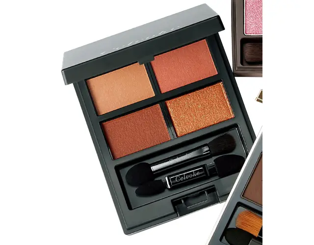 ヴァティック アイパレット 03 ￥6,820／セルヴォーク