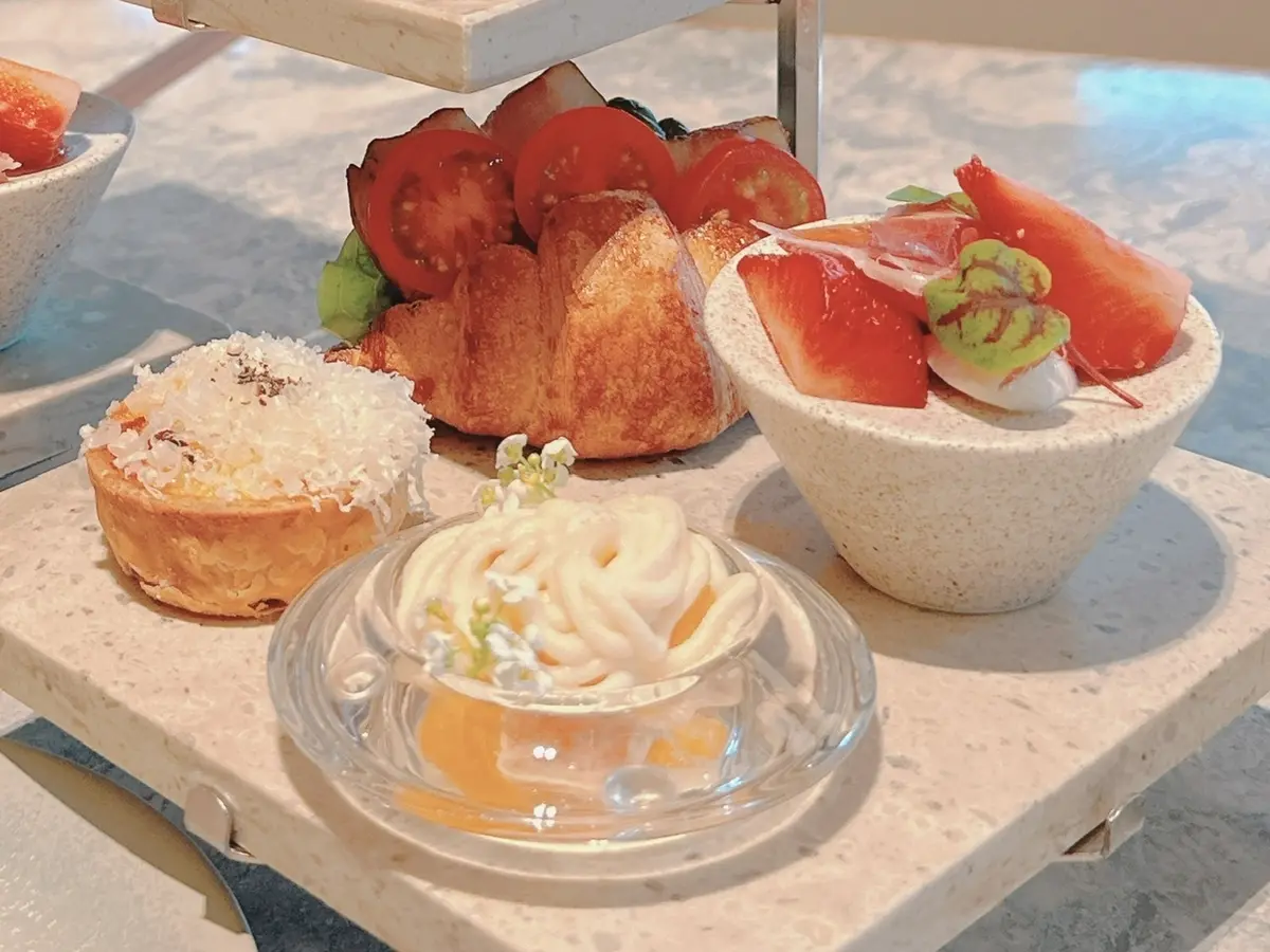 一足早く春を感じる、苺アフタヌーンティーの画像_5