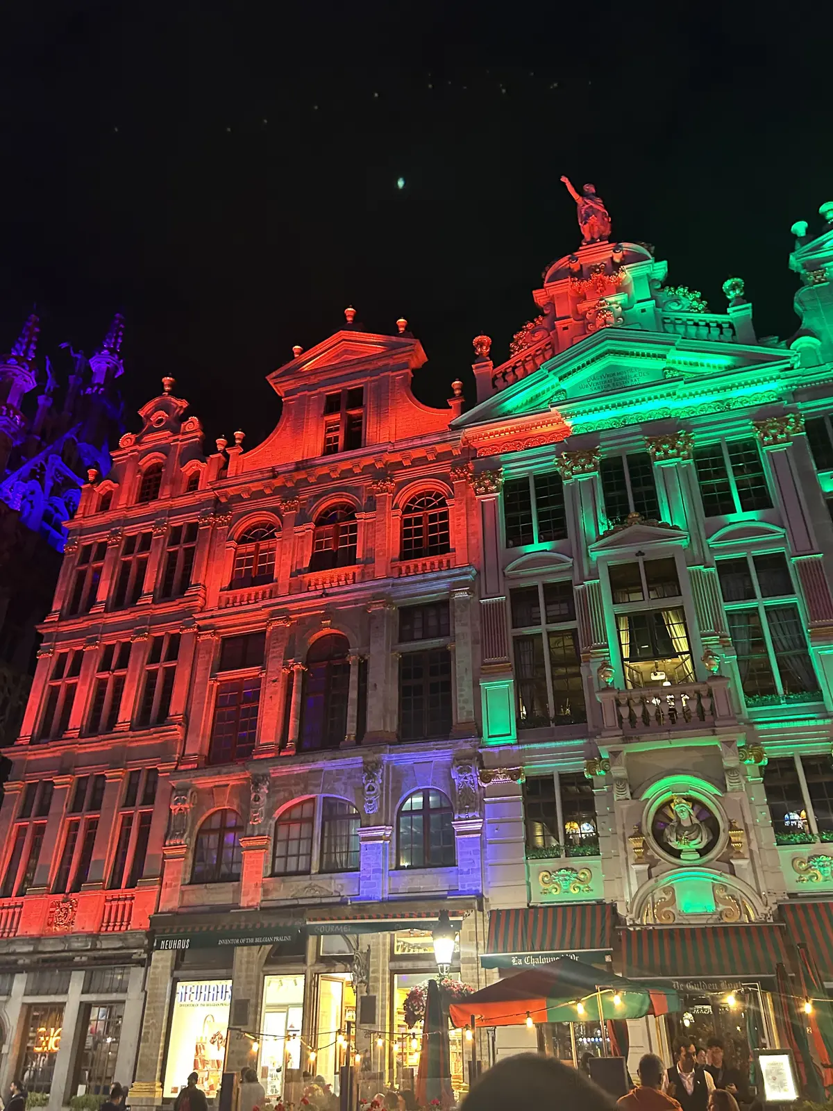 ベルギー　世界遺産　グランプラス　夜景