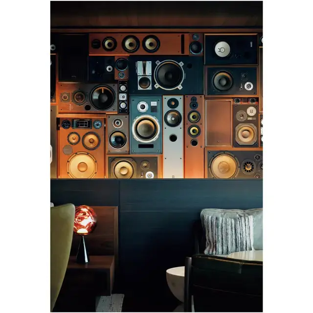 レコードのサウンドウェイブなど、多層な音楽体験も。