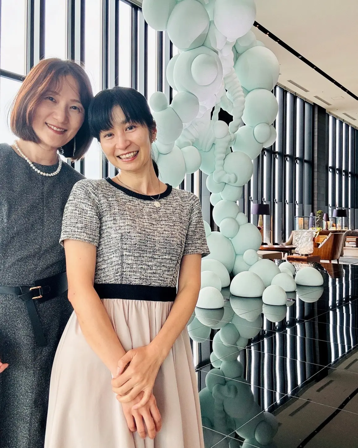 たまにはモードなワンピで！絶景ホテルでのの画像_17