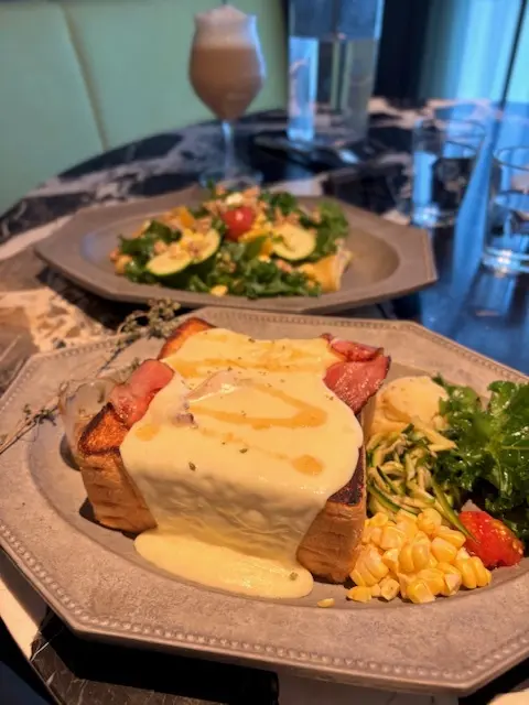 渋谷の看板のない人気の隠れ家カフェへ♪の画像_6