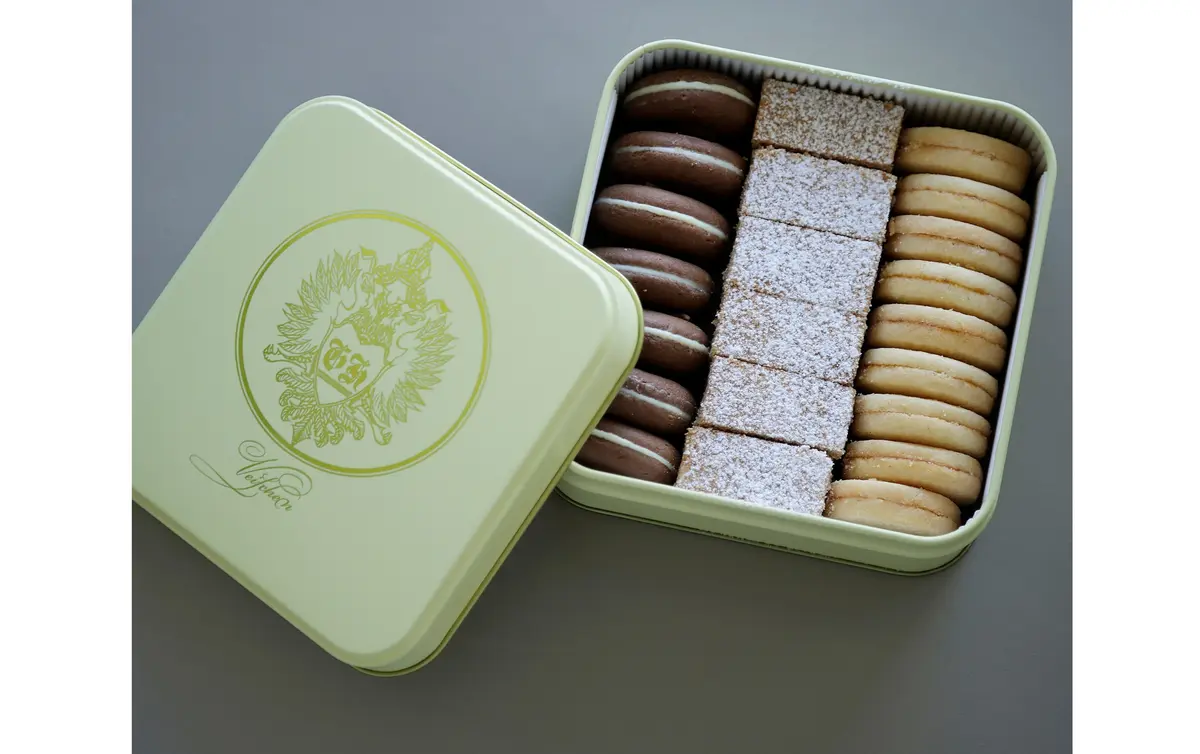 「銀座ハプスブルク・ ファイルヒェン」の クッキー缶