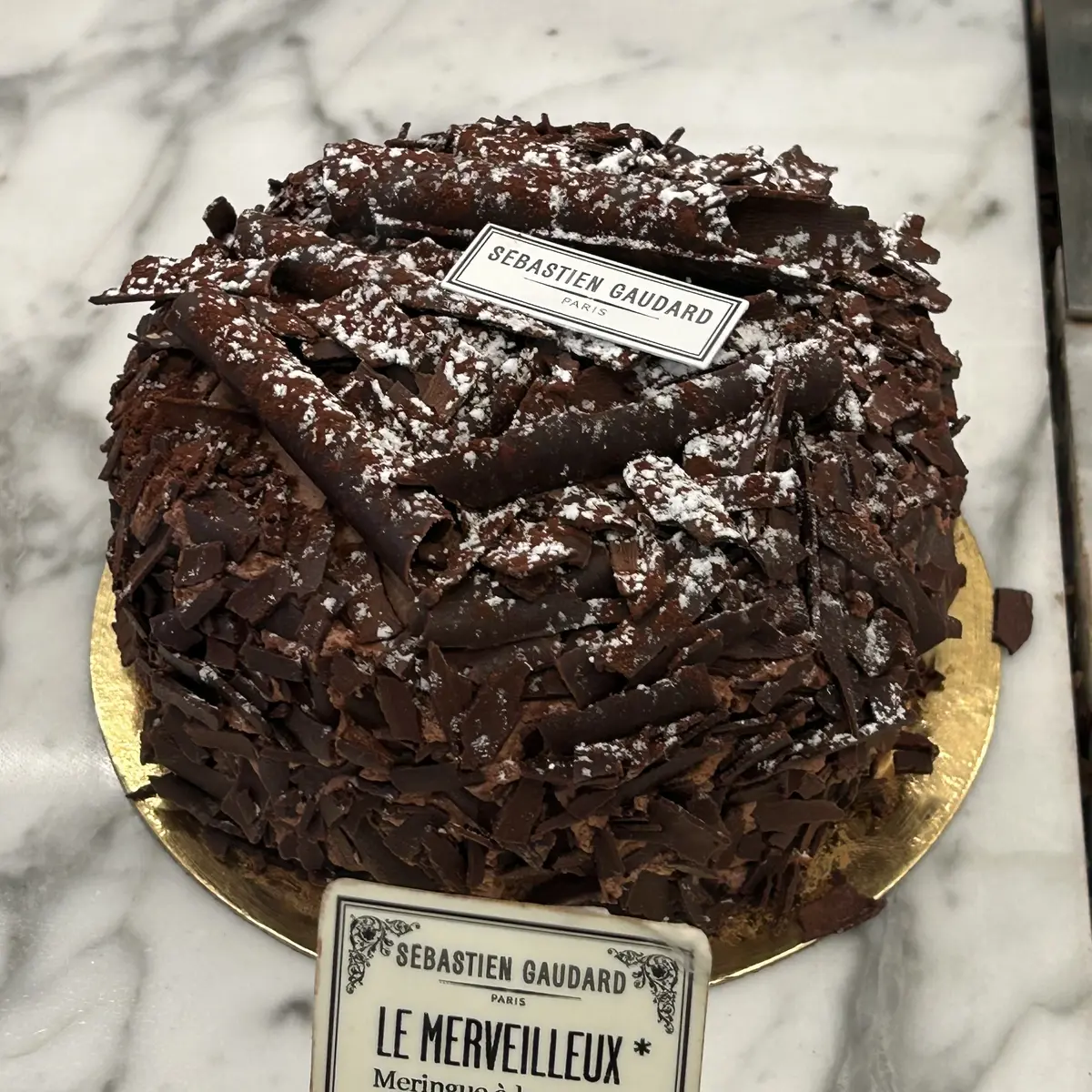 パリ　カフェ　SÉBASTIEN GAUDARD （セバスチャン・ゴダール）