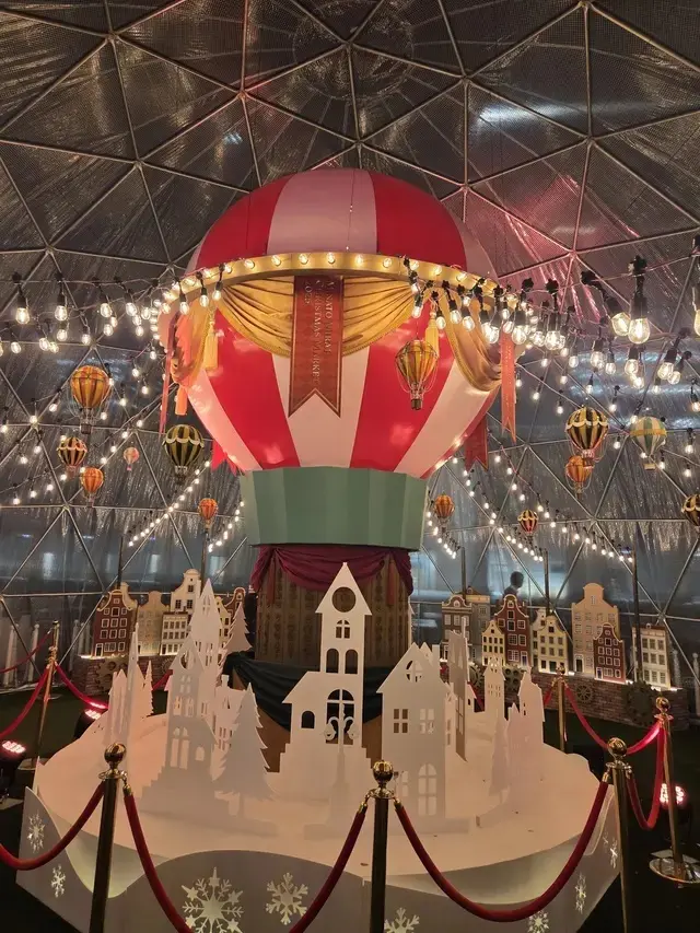 みなとみらい グランモール公園 クリスマスマーケット スノードーム